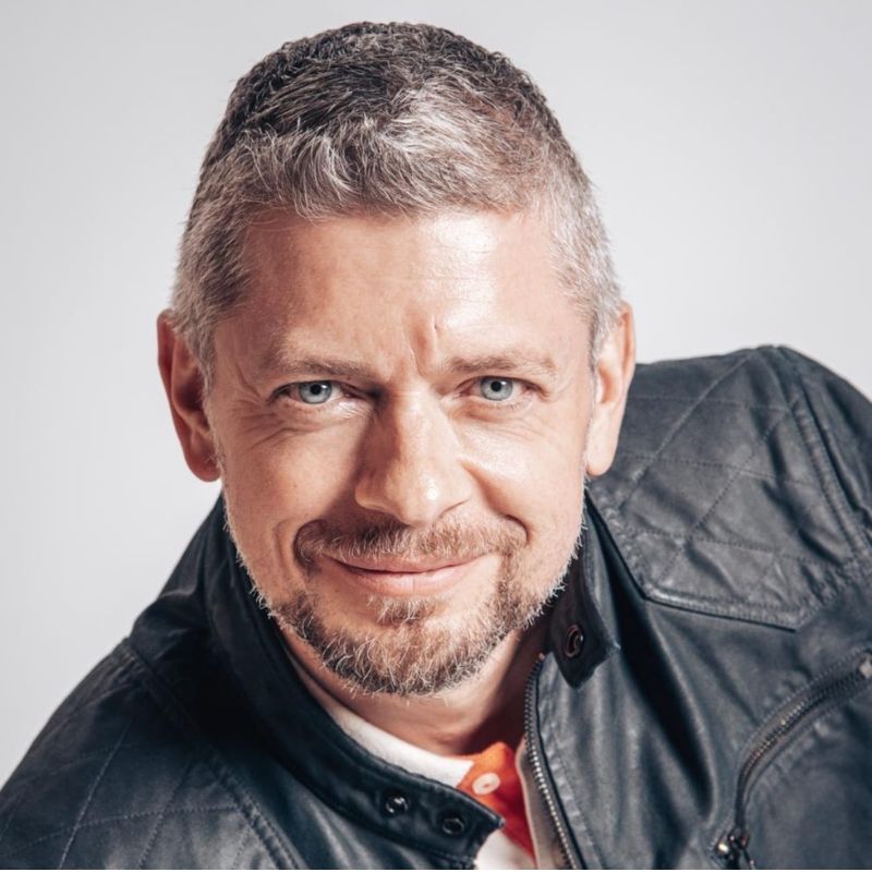 Tomy Schalala: Entertainer & Sänger für Events