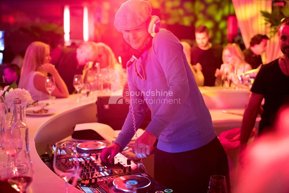 Soundshine Entertainment Event DJs - DJ