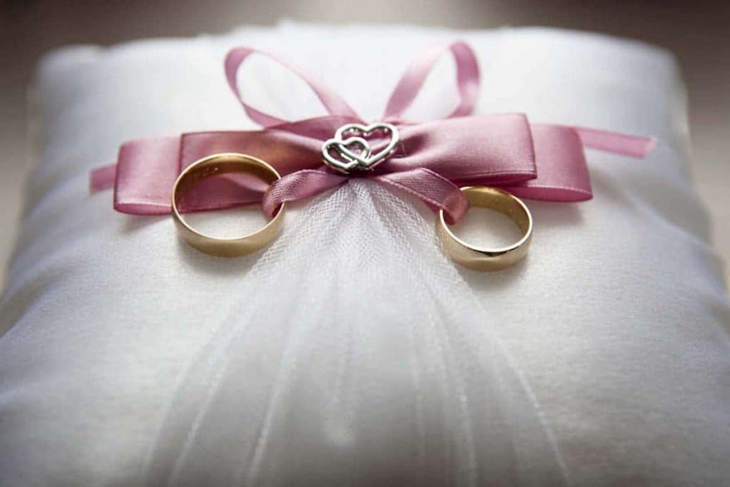 Hochzeitdienstleistung Ringe - Green Wedding: Mit diesen 8 Tipps nachhaltige Heiraten