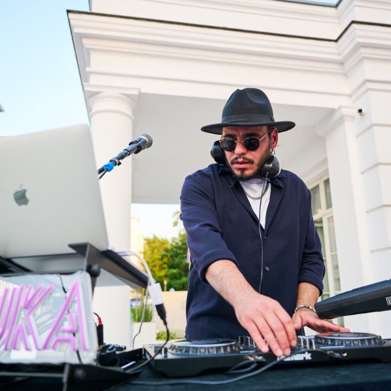 Duka – DJ und Live Musik