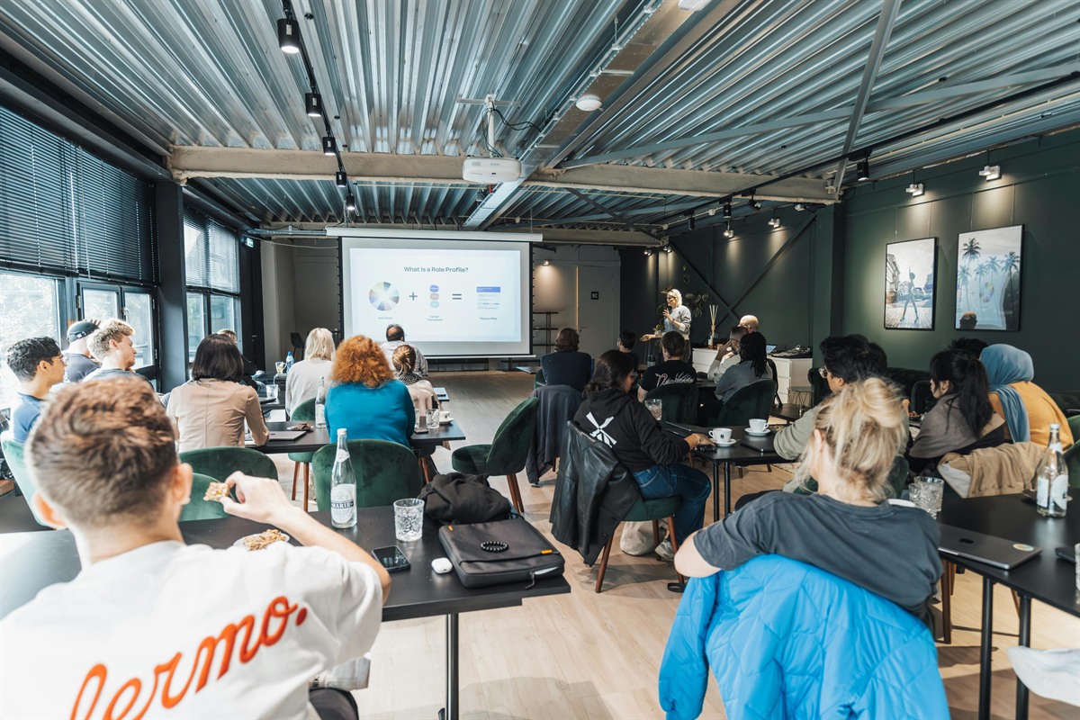 Beitragsbild zum Thema Onboarding-Event für neue Mitarbeitende für Firmenfeier und Firmenevent.