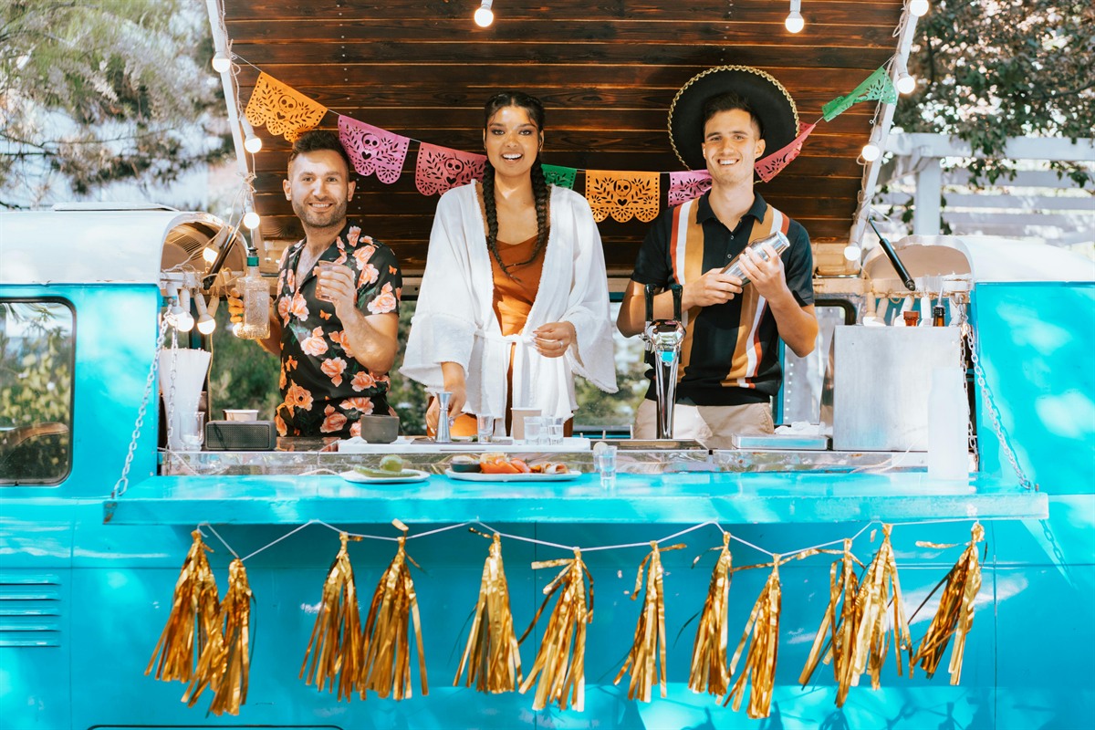 Beitragsbild zum Thema Foodtruck für Firmenevents für Firmenfeier und Firmenevent.