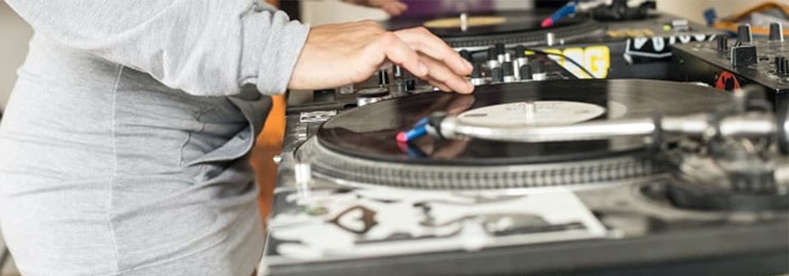 DJ werden Workshop - Jetzt DJ werden | Tipps und Anlaufstellen in 4 deutschen Großstädten