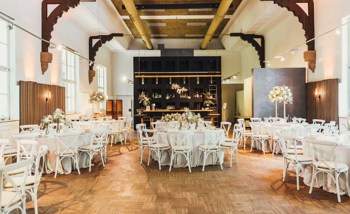 Die richtige Sitzordnung auf Eurer Hochzeit – Tipps vom Hochzeitsplaner