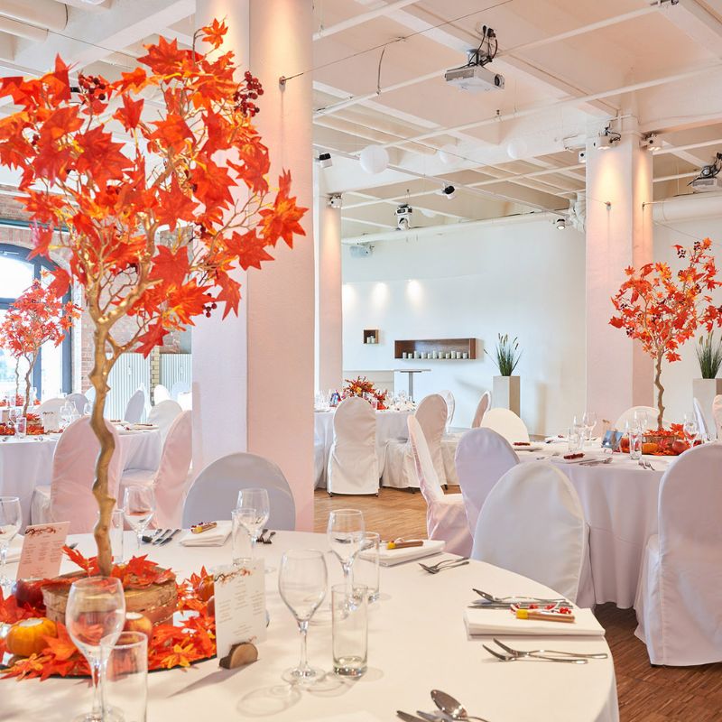 Spreespeicher / Capitol Yard Golf Lounge