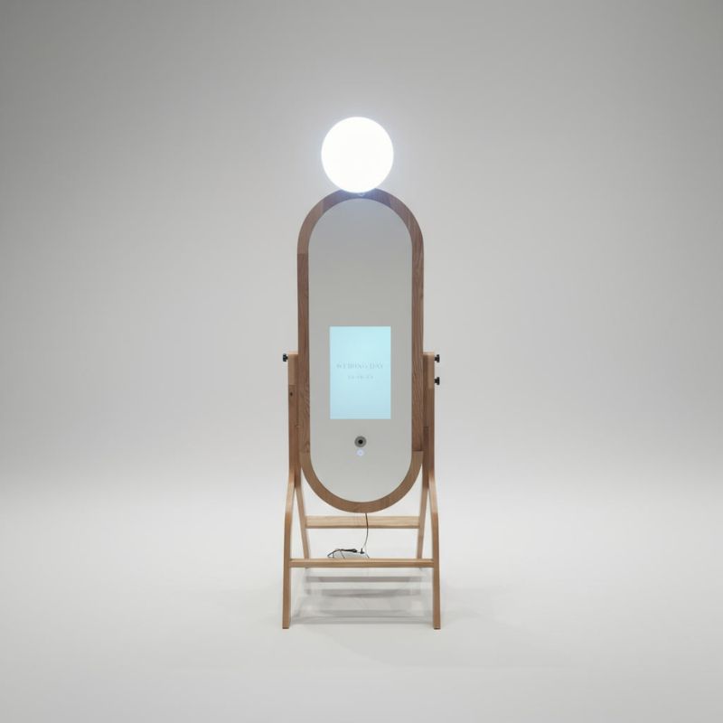 The White Jumphouse Events Fotospiegel, Hüpfburgen, Slusheismaschinen