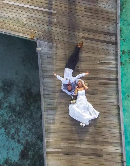 Urbane Strandhochzeit Brautpaar
