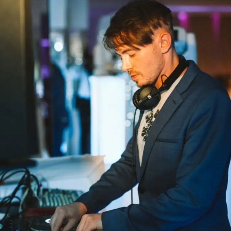 Vocal-DJ Teddy