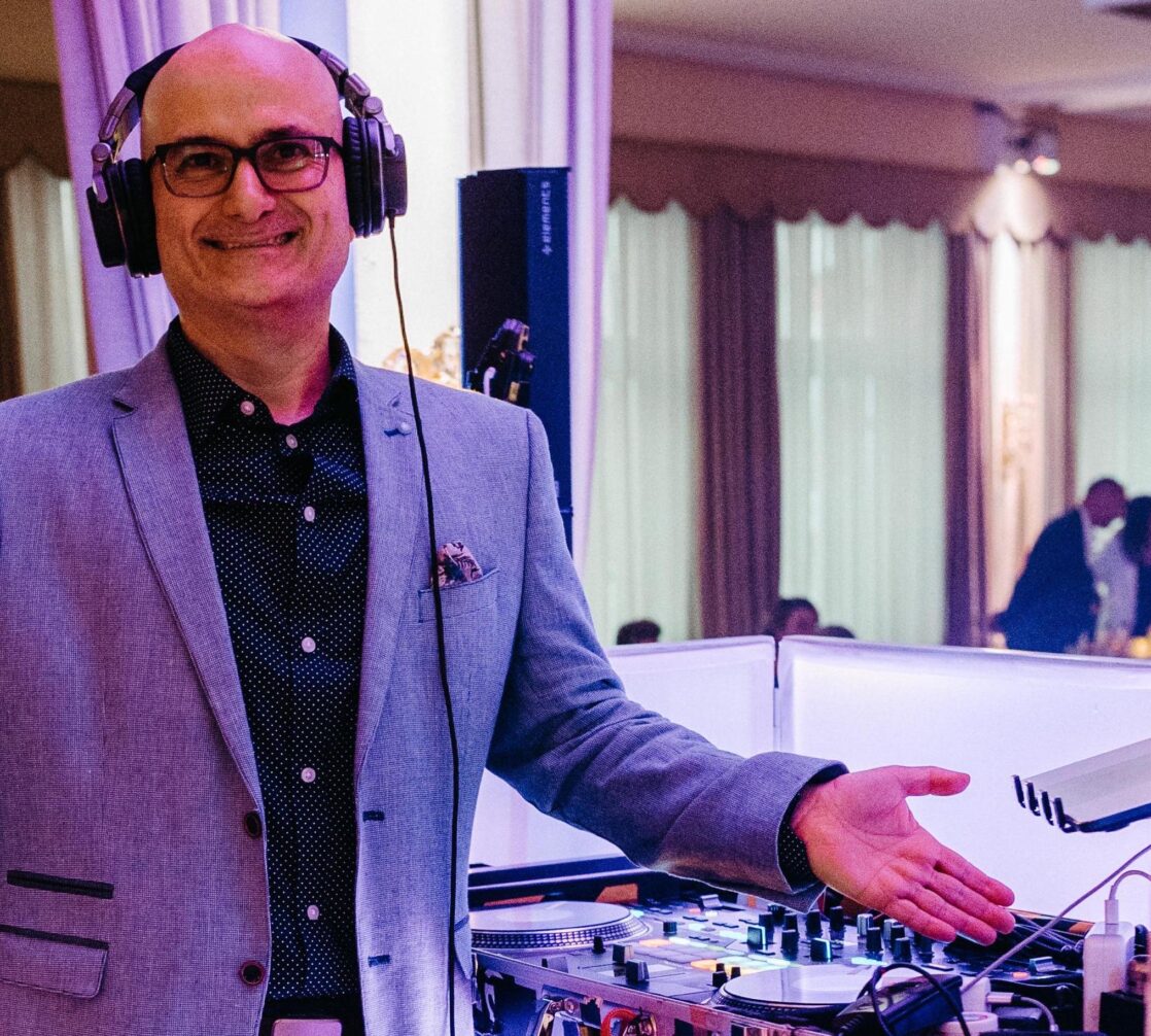 Die DeejayWG | Deine premium Wedding & Event DJs