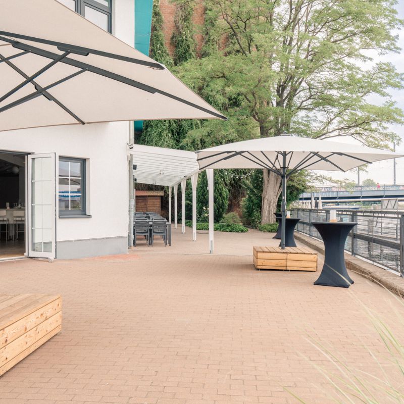 WHITE Spreelounge / Lichtermeer