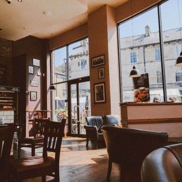 Location cafe15 - Geburtstagsfeier planen: 4 Tipps + Checkliste von Experten Café / Bistro